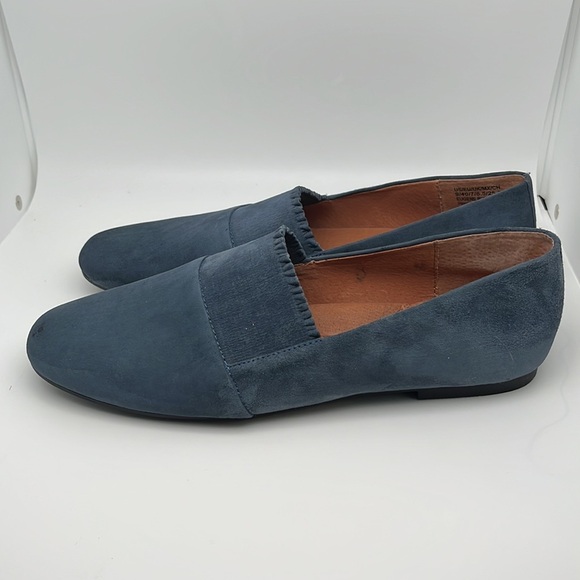 Gentle Souls by Kenneth Cole Women's Eugene Ruffle Flats Shoes in Ocean Size 9 - Picture 5 of 10